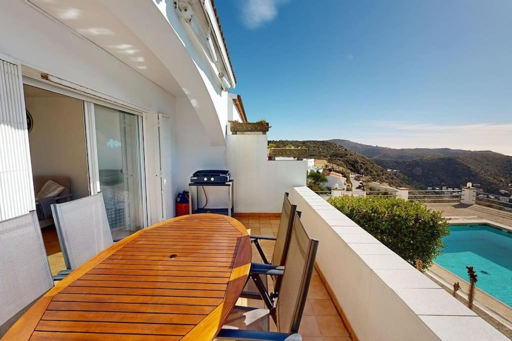 Appartement 65 M2 ,Piscine Vue Mer Roses Bagian luar foto