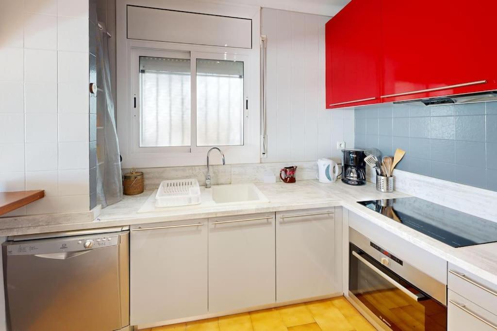 Appartement 65 M2 ,Piscine Vue Mer Roses Bagian luar foto